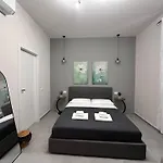 Casa Di Priam 3* La Spezia
