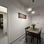 Casa Di Priam 3* La Spezia